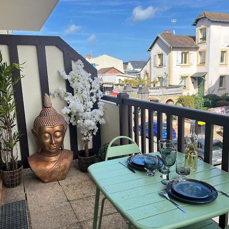 Appartement Hyper Centre De Cabourg Avec Balcon Exterior photo